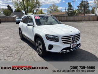 Used 2025 Mercedes-Benz GLB 250 4MATIC image 1