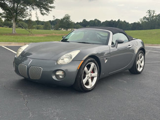Used 2008 Pontiac Solstice Convertible w/ Premium Package image 1