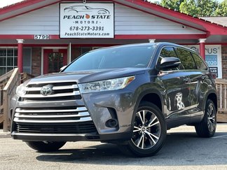 Used 2019 Toyota Highlander LE image 1