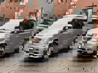 Used 2015 Chrysler Town & Country Touring image 1