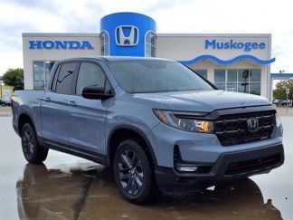 Used 2025 Honda Ridgeline Sport image 1