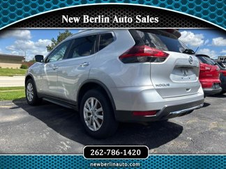 Used 2018 Nissan Rogue SV image 1