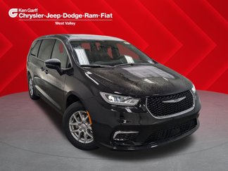 New 2025 Chrysler Pacifica Select image 1
