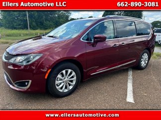 Used 2018 Chrysler Pacifica Touring-L Plus image 1