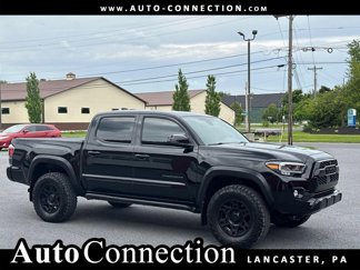 Used 2020 Toyota Tacoma TRD Off-Road image 1