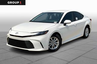 New 2025 Toyota Camry LE image 1