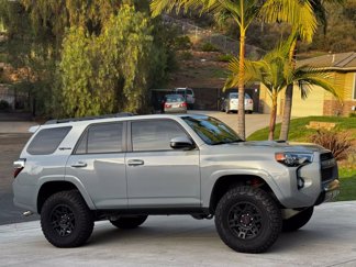 Used 2017 Toyota 4Runner Limited image 1
