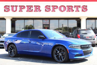 Used 2022 Dodge Charger SXT w/ Blacktop Package image 1