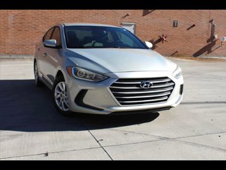 Used 2017 Hyundai Elantra SE image 1