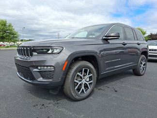 New 2025 Jeep Grand Cherokee Limited image 1