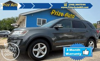 Used 2017 Ford Explorer XLT image 1