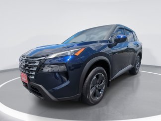 Used 2025 Nissan Rogue SV image 1