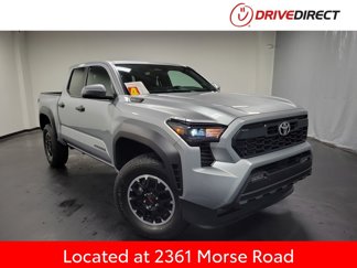 Used 2025 Toyota Tacoma TRD Off-Road image 1