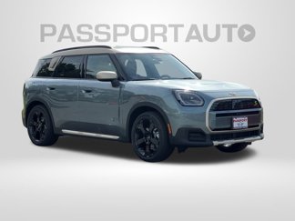 New 2025 MINI Cooper Countryman SE w/ Comfort Package Max image 1