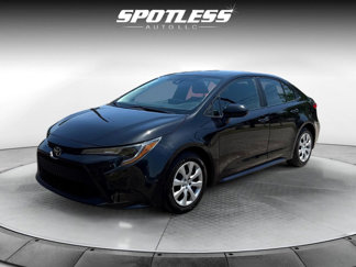 Used 2022 Toyota Corolla LE image 1