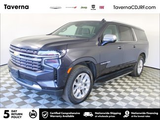 Used 2023 Chevrolet Suburban Premier image 1