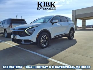 Used 2023 Kia Sportage LX image 1