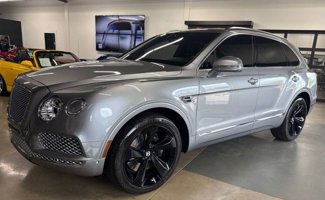 Used 2018 Bentley Bentayga image 1