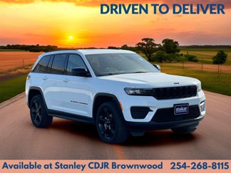 Used 2024 Jeep Grand Cherokee Altitude image 1