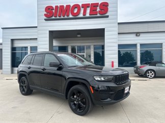 Used 2023 Jeep Grand Cherokee Altitude image 1