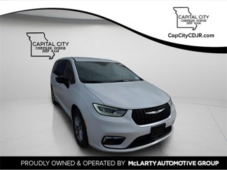 New 2025 Chrysler Pacifica Select image 1