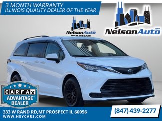 Used 2021 Toyota Sienna LE image 1