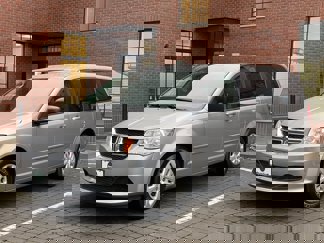 Used 2016 Dodge Grand Caravan SE w/ Quick Order Package 29E SE image 1