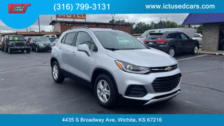 Used 2018 Chevrolet Trax LT w/ LT Convenience Package image 1