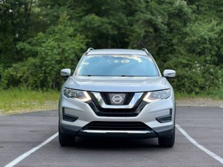 Used 2017 Nissan Rogue SV w/ SV Premium Package image 1