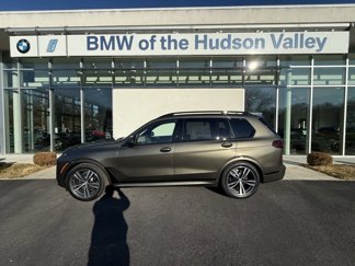 New 2025 BMW X7 xDrive40i w/ M Sport Package image 1