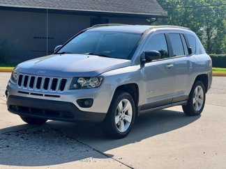 Used 2017 Jeep Compass Sport w/ Power Value Group image 1