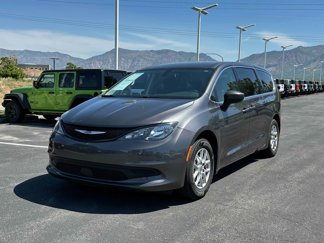 Used 2022 Chrysler Voyager LX image 1