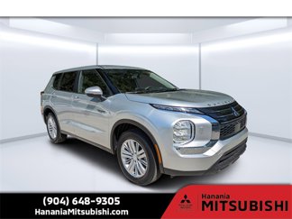New 2025 Mitsubishi Outlander ES image 1