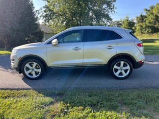 Used 2017 Lincoln MKC Premiere image 1