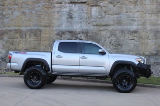 Used 2019 Toyota Tacoma TRD Off-Road image 1