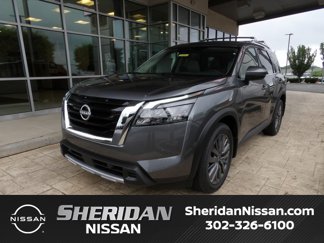 New 2025 Nissan Pathfinder SL w/ SL Premium Package image 1
