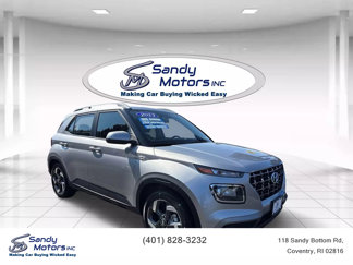 Used 2023 Hyundai Venue SEL image 1