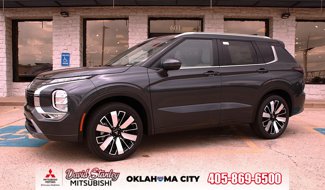 New 2025 Mitsubishi Outlander SEL image 1