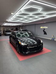 Used 2019 Kia Stinger GT1 image 1