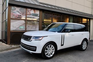 New 2025 Land Rover Range Rover SE image 1