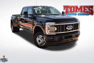 Used 2025 Ford F350 Platinum image 1