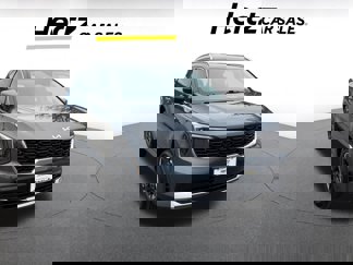 Used 2024 Kia Sorento S image 1