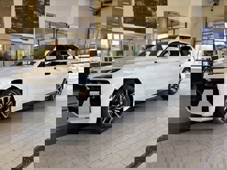 New 2025 BMW 740i xDrive w/ Premium Package image 1