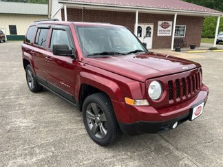 Used 2015 Jeep Patriot High Altitude image 1