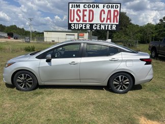 Used 2022 Nissan Versa SV image 1
