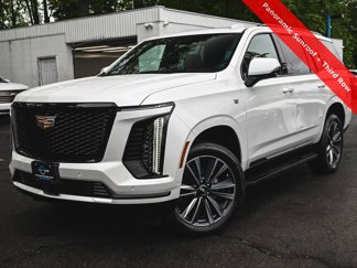 Used 2025 Cadillac Escalade Sport image 1