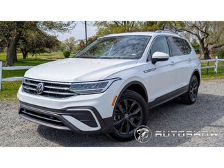Used 2024 Volkswagen Tiguan SE image 1