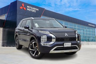 New 2025 Mitsubishi Outlander SEL image 1