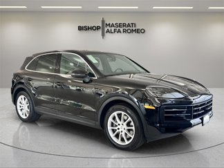 Used 2024 Porsche Cayenne image 1