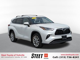 Used 2023 Toyota Highlander Limited image 1